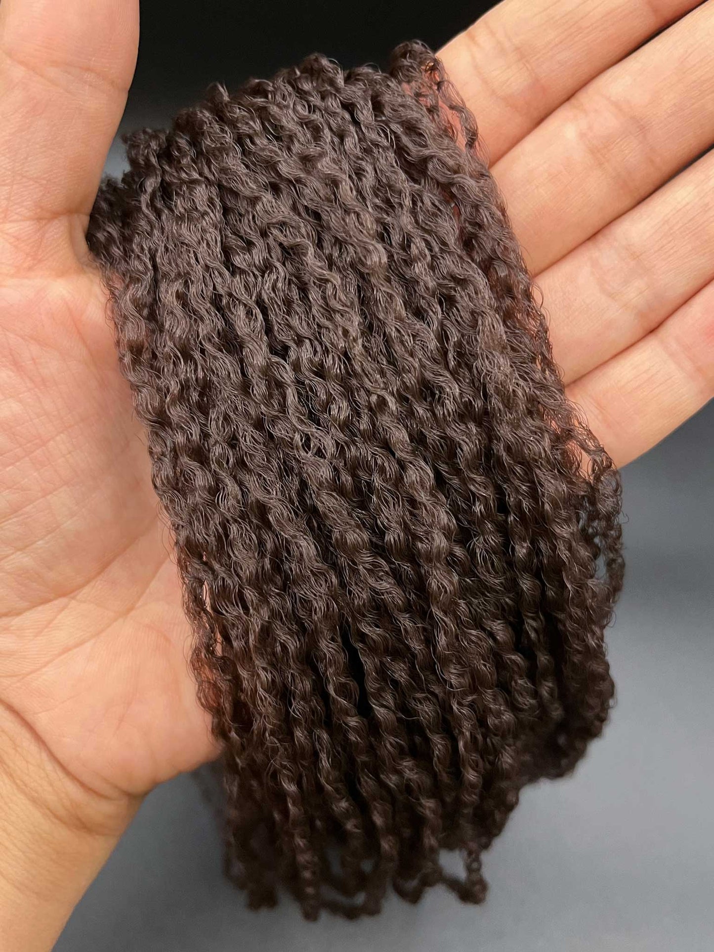 Mokka Curly Locs
