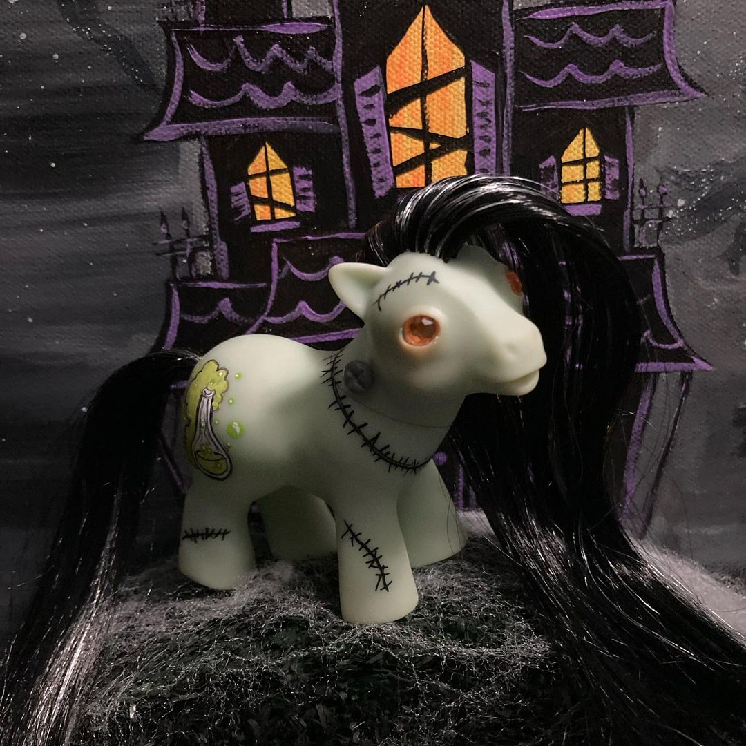 custom pony by Jenn @mlp_tales_custom